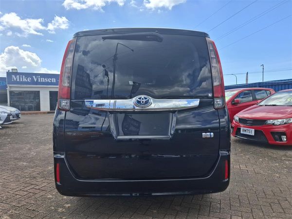 2016 Toyota Noah HYBRID CRUISE CONTROL LANE ASSIST PRE-CRASH SENSOR 2 POWER SLIDING DOORS SEAT HEATERS EV/ECO/POWER MODES ALLOYS ISOFIX Carousel 4