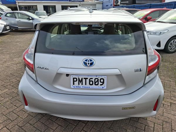 2017 Toyota Aqua IMMOBILISER BLUETOOTH AUDIO REVERSE CAMERA DASH CAM ALLOYS ISOFIX Carousel 4