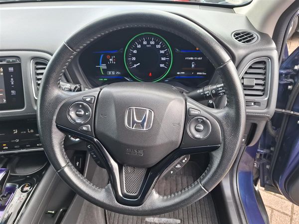 2014 Honda Vezel HYBRID CRUISE CONTROL REVERSE CAMERA BLUETOOTH AUDIO MULTI AIRBAGS ECO / SPORTS MODE FACTORY ALLOYS DASH CAM BREAK HOLD TRACTION CONTROL Carousel 11