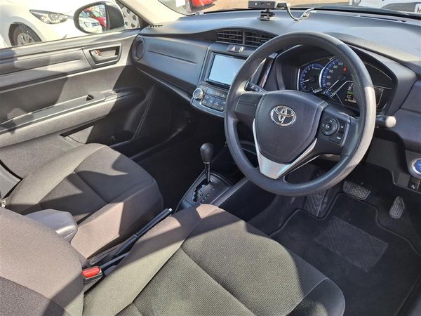 2020 Toyota Corolla AXIO HYBRID PUSH START LANE ASSIST PRE-CRASH SENSOR REVERSE CAMERA PARKING SENSORS BLUETOOTH AUDIO MULTI AIRBAGS AUTO HEADLIGHTS ECO/EV MODE Carousel 8