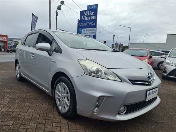 2014 Toyota Prius ALPHA 7 SEATS REVERSE CAMERA MULTI AIRBAGS BLUETOOTH AUDIO FACTORY ALLOYS EV/ECO/POWER MODES ISOFIX Carousel 1