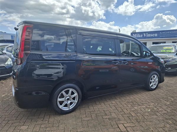 2016 Toyota Noah HYBRID CRUISE CONTROL LANE ASSIST PRE-CRASH SENSOR 2 POWER SLIDING DOORS SEAT HEATERS EV/ECO/POWER MODES ALLOYS ISOFIX Carousel 5