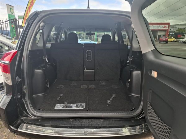 2010 Toyota Vanguard 7 SEATS CRUISE CONTROL APPLE CARPLAY / ANDROID AUTO PUSH START REVERSE CAMERA MULTI AIRBAGS TRACTION CONTROL USB PORT FACTORY ALLOYS Carousel 6