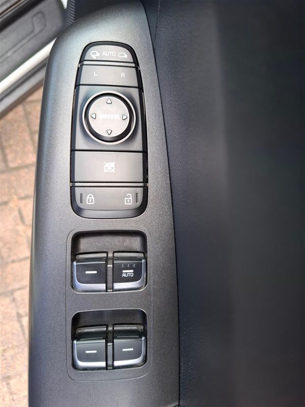 2019 Kia Sportage URBAN LX NZ NEW CRUISE CONTROL APPLE CARPLAY / ANDROID AUTO BLUETOOTH LANE ASSIST REVERSE CAMERA MULTI AIRBAGS PARKING SENSORS DRIVE MODES USB PORT FACTORY ALLOYS Carousel 18