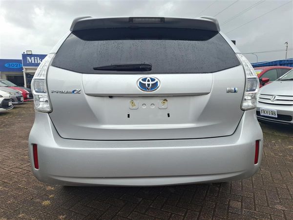 2014 Toyota Prius ALPHA 7 SEATS REVERSE CAMERA MULTI AIRBAGS BLUETOOTH AUDIO FACTORY ALLOYS EV/ECO/POWER MODES ISOFIX Carousel 5