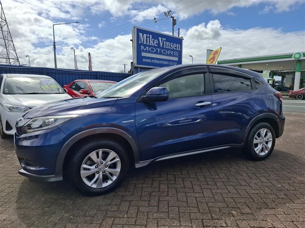 2014 Honda Vezel HYBRID CRUISE CONTROL REVERSE CAMERA BLUETOOTH AUDIO MULTI AIRBAGS ECO / SPORTS MODE FACTORY ALLOYS DASH CAM BREAK HOLD TRACTION CONTROL Carousel 2