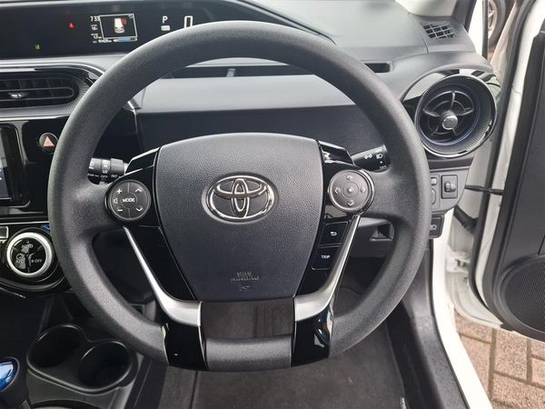 2021 Toyota Aqua S LANE ASSIST PRE-CRASH WARNING BLUETOOTH AUDIO REVERSE CAMERA PARKING SENSORS AUTO HEADLIGHTS Carousel 11