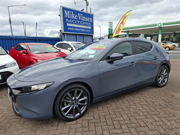 2022 Mazda 3 GTX 2.5 NZ NEW ADAPTIVE CRUISE MAPS MULTI AIRBAGS BLIND SPOT WARNING REVERSE CAMERA BLUETOOTH USB PORTS ISTOP Carousel 2