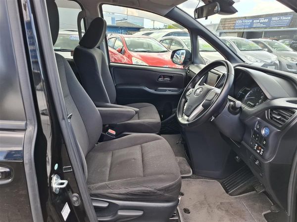2016 Toyota Noah HYBRID CRUISE CONTROL LANE ASSIST PRE-CRASH SENSOR 2 POWER SLIDING DOORS SEAT HEATERS EV/ECO/POWER MODES ALLOYS ISOFIX Carousel 6