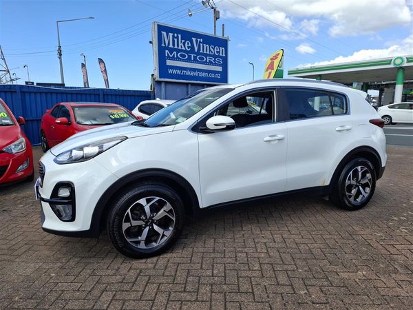 2019 Kia Sportage URBAN LX NZ NEW CRUISE CONTROL APPLE CARPLAY / ANDROID AUTO BLUETOOTH LANE ASSIST REVERSE CAMERA MULTI AIRBAGS PARKING SENSORS DRIVE MODES USB PORT FACTORY ALLOYS Carousel 2