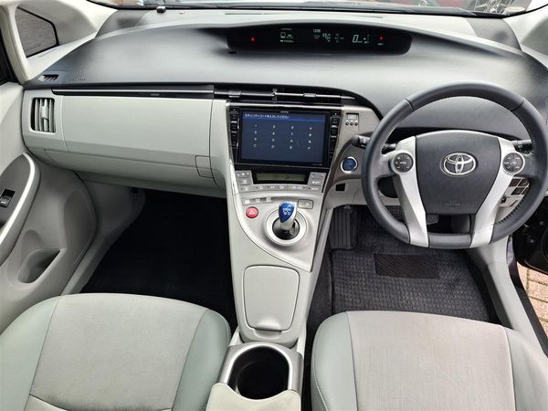 2015 Toyota Prius CRUISE CONTROL MULTI AIRBAGS ALPINE STEREO / BLUETOOTH REVERSE CAMERA DRIVE MODES ELECTRIC DRIVER SEAT DASH CAM Carousel 10