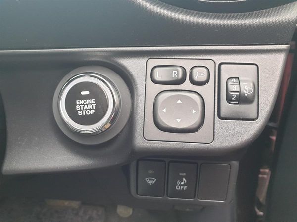 2014 Toyota Aqua PUSH START LOW 49 KMS ECO/EV MODE ISOFIX Carousel 9