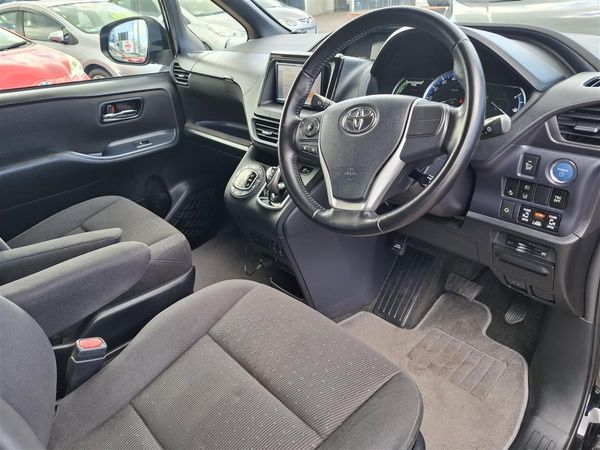 2016 Toyota Noah HYBRID CRUISE CONTROL LANE ASSIST PRE-CRASH SENSOR 2 POWER SLIDING DOORS SEAT HEATERS EV/ECO/POWER MODES ALLOYS ISOFIX Carousel 7