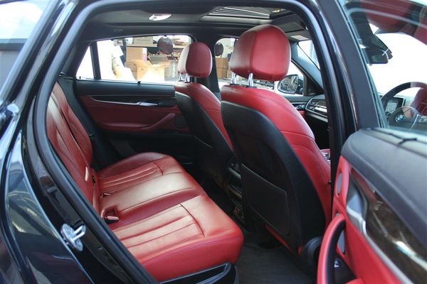 2017 BMW X6 50i M Sport Massive Spec Carousel 7