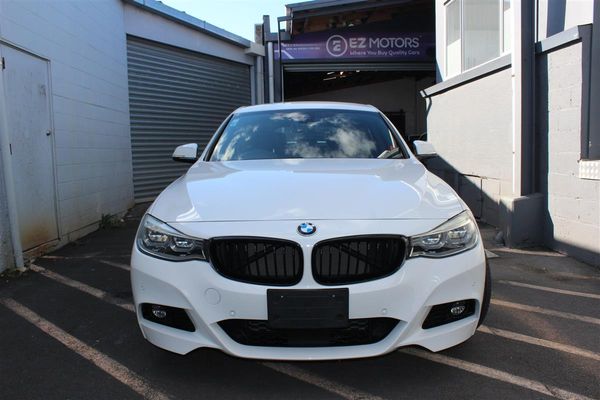 2017 BMW 320i M Sport GT Facelift Carousel 1