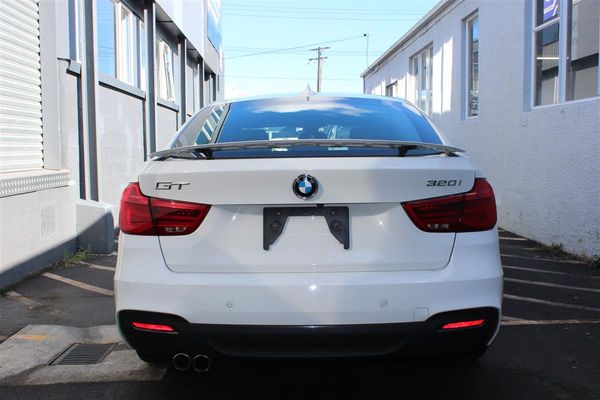 2017 BMW 320i M Sport GT Facelift Carousel 4