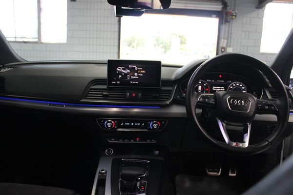 2019 Audi Q5 40TDI Quattro S Line Carousel 12