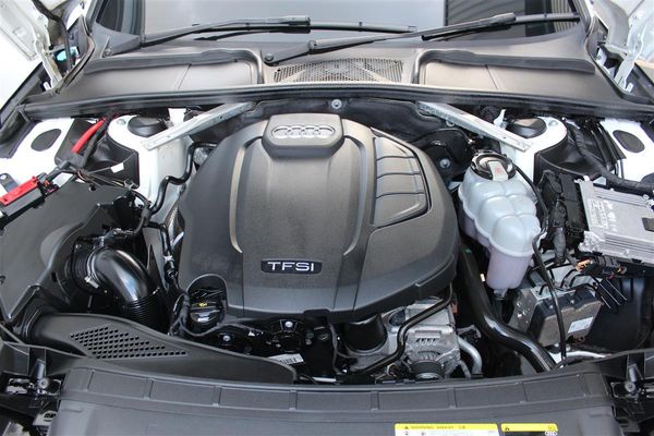 2019 Audi A4 Avant 40TFSI S Line Carousel 17