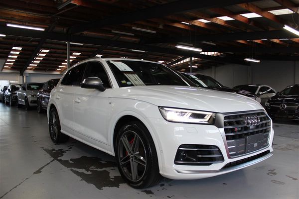 2018 Audi SQ5 Carousel 2