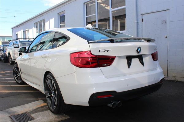 2017 BMW 320i M Sport GT Facelift Carousel 3