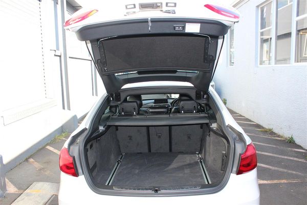 2017 BMW 320i M Sport GT Facelift Carousel 6