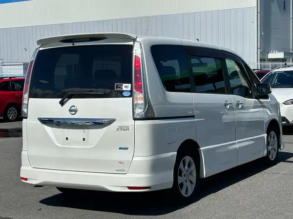 2012 Nissan Serena Carousel 8