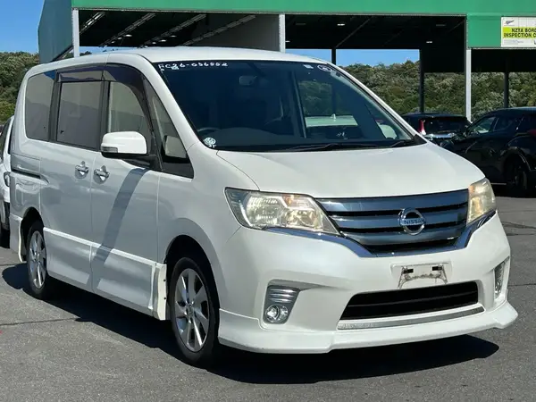 2012 Nissan Serena Carousel 10