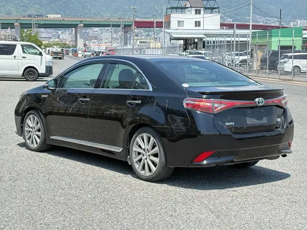 2013 Toyota Sai Carousel 5