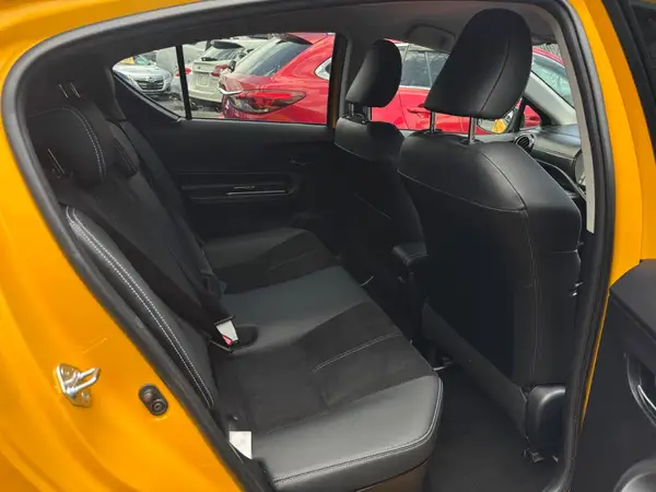 2014 Toyota Aqua Carousel 2