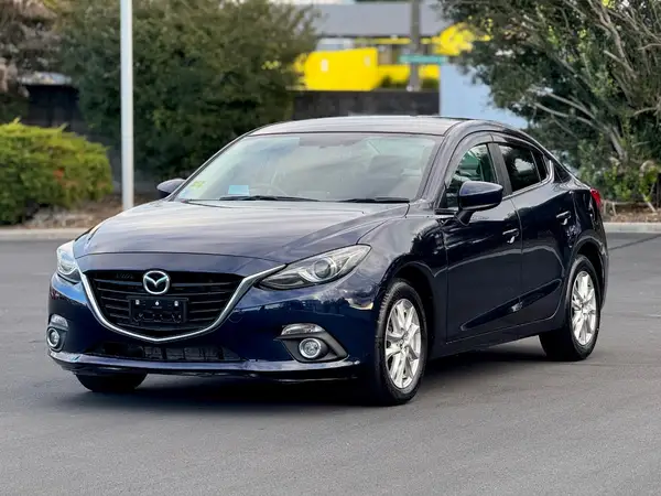 2013 Mazda Axela Carousel 8