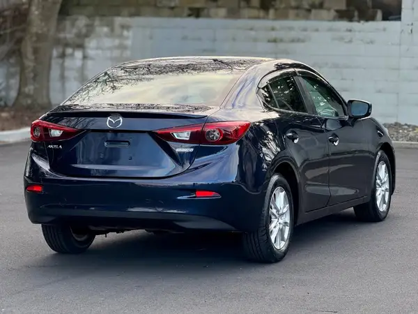 2013 Mazda Axela Carousel 7