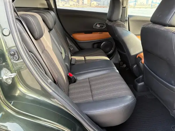2014 Honda Vezel HYBRID Z PACKAGE Carousel 1