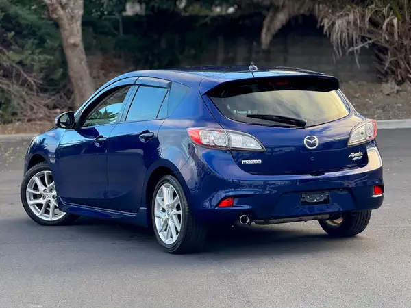 2013 Mazda Axela 20S Sports Carousel 3