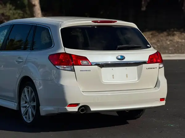 2012 Subaru Legacy TOURING WAGON 2.5i EYESIGHT S PACKAGE AWD Carousel 3
