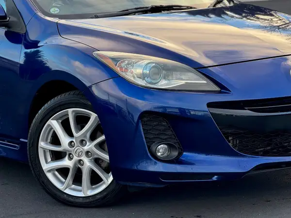 2013 Mazda Axela 20S Sports Carousel 8