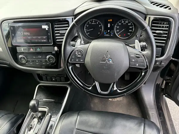 2017 Mitsubishi Outlander 20G Safety Package 7 Seater Carousel 6