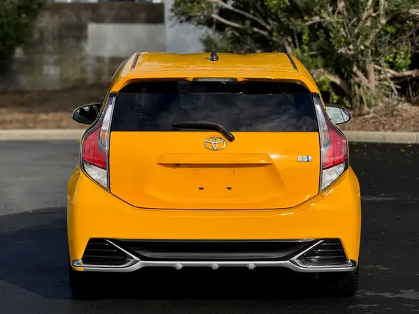 2015 Toyota Aqua G GS Facelift Carousel 5