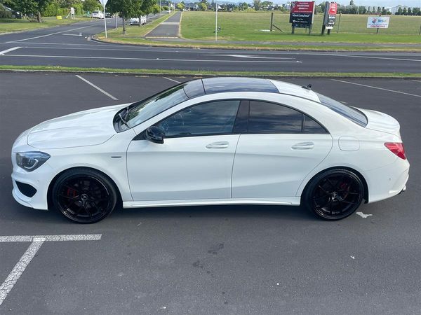 2015 Mercedes-Benz CLA 250 4MATIC Carousel 7