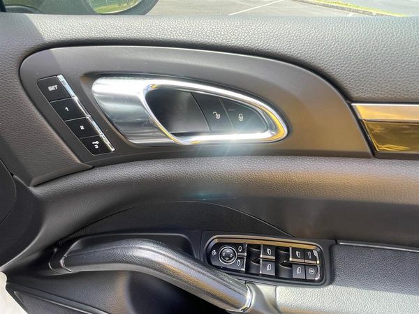 2013 Porsche Cayenne S Carousel 14
