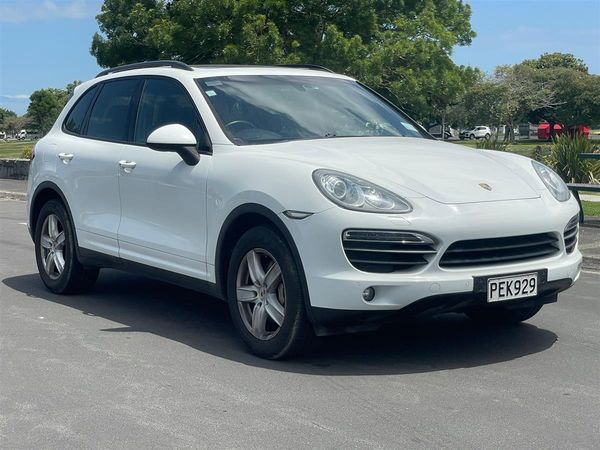 2013 Porsche Cayenne S Carousel 1