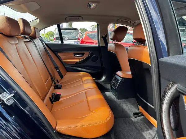 2014 BMW 320i 3 SERIES Carousel 2
