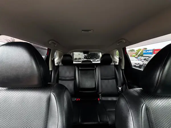 2018 Nissan X-Trail 20XI HYBRID Carousel 1