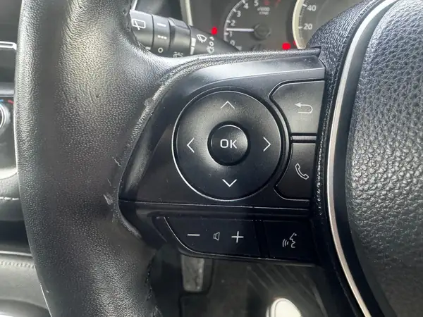 2018 Toyota Corolla SPORT HYBRID G Carousel 9