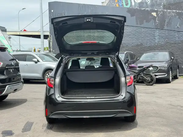 2020 Toyota Corolla TOURING HYBRID G-X Carousel 15