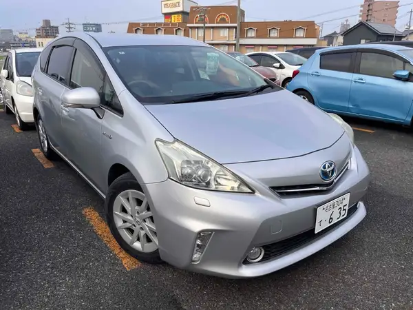 2012 Toyota Prius Alpha G