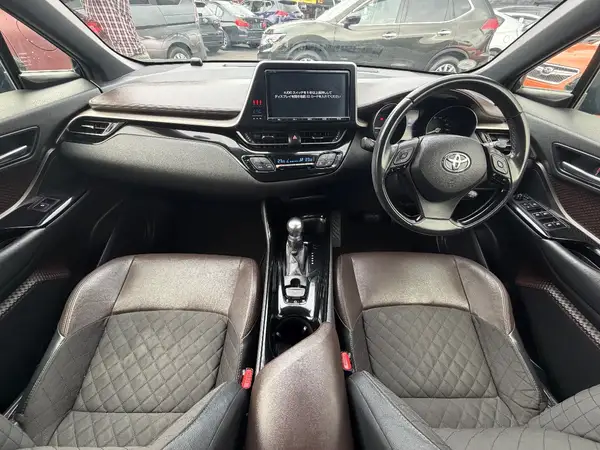 2017 Toyota C-HR G Carousel 9
