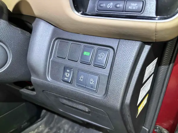 2016 Nissan Serena HIGHWAY STAR PROPILOT EDITION Carousel 9