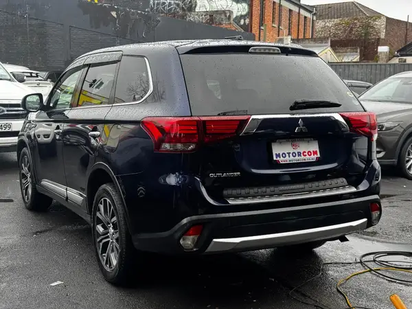 2015 Mitsubishi Outlander 4WD 24G NAVI PACKAGE Carousel 18