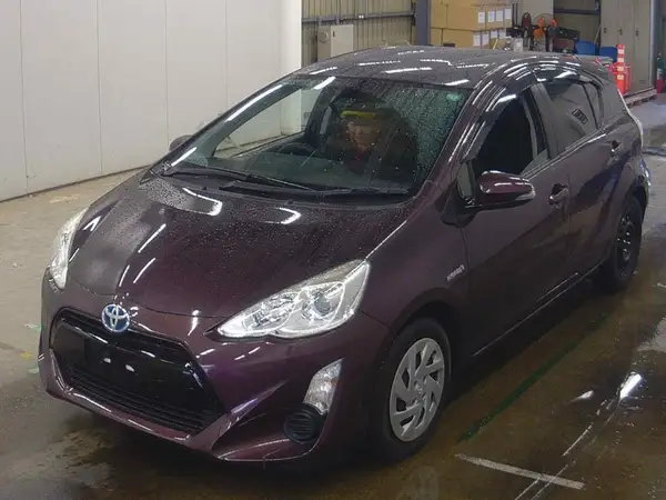 2016 Toyota Aqua S Carousel 11