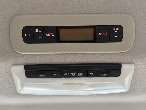2018 Nissan Serena G Carousel 7